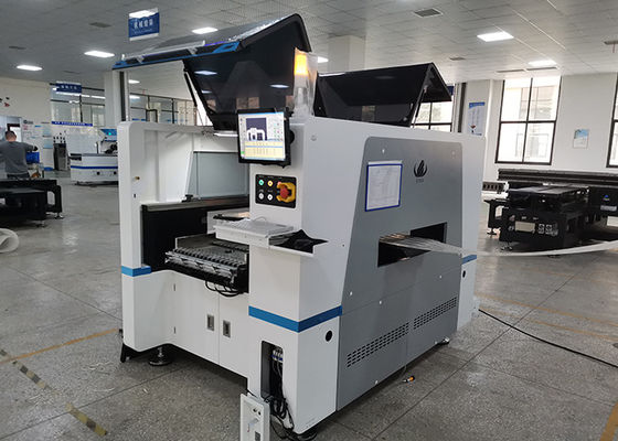 40000のCPH 0201の部品SMTはMounter 40X40MM SMTの一突きおよび場所機械を欠く