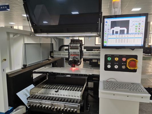 0201の部品のための高精度LEDの球根の一突きそして場所機械80000CPH