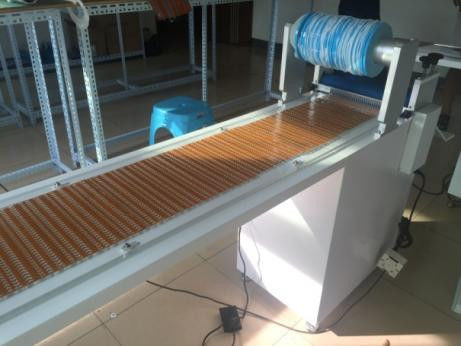 LEDのLED Sripの作成のための自動粘着テープ機械ET-600