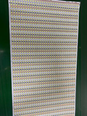 自動多機能の一突きおよび場所はSMTの生産ラインのための380AC 50HZを機械で造ります