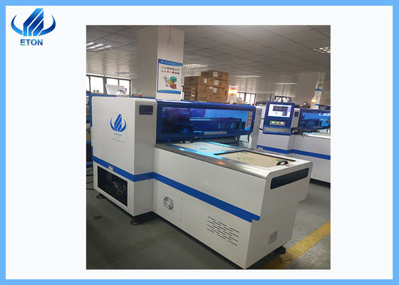 リニア モーターSMTは機械WindowsをLEDライトのための7 45000CPH選び、置く