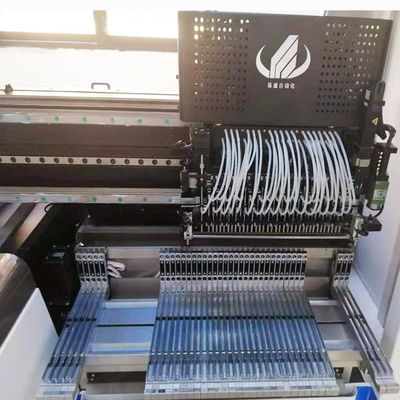 250000 CPH SMTの土台機械高速一突きおよび場所機械