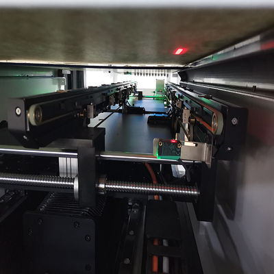 12ヘッドSMT機械が付いている機械を作る多機能45000CPHレンズ