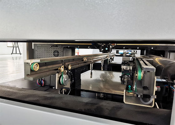 リニア モーターおよびサーボ モーターを搭載する40000 CPH LEDの球根の土台機械