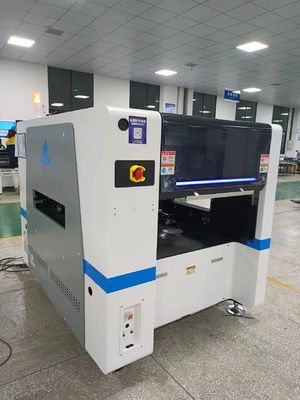 42の送り装置の場所の高精度は一突きおよび場所機械を作る球根を導いた