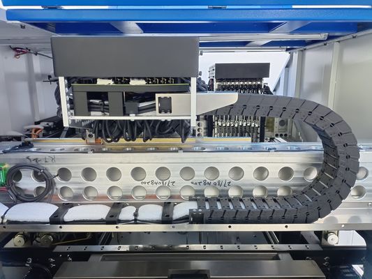 二重モジュールLEDの球根DOBの球根の高速一突きおよび場所機械